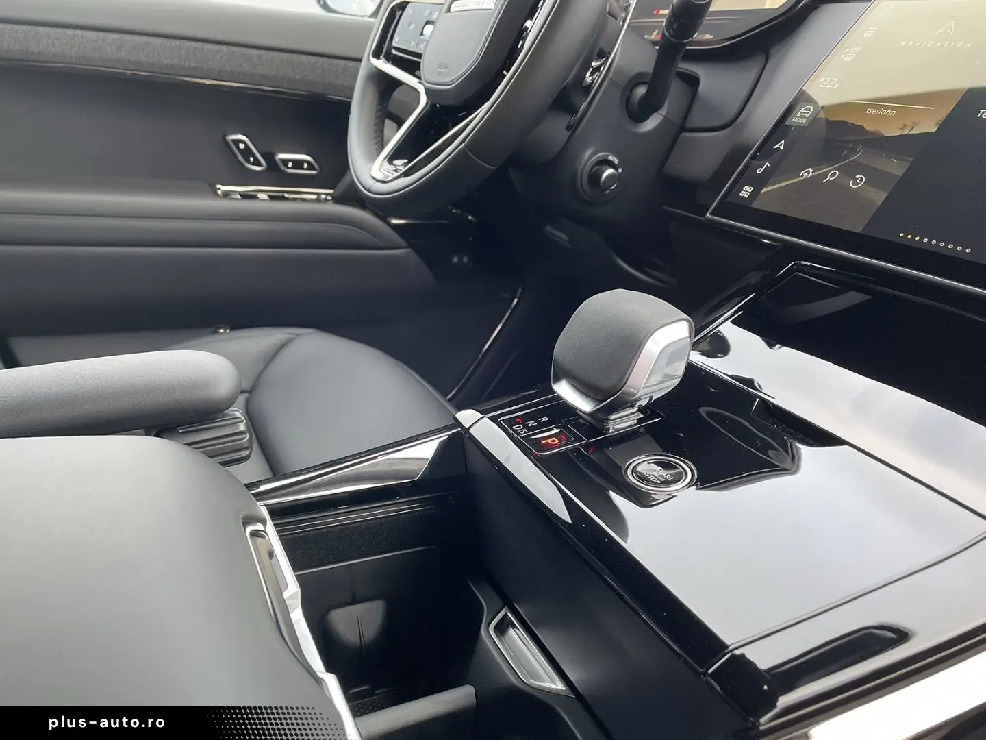 LAND ROVER Range Rover Sport 4.4 V8 Benzin P530 Autobiograp