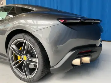 FERRARI 3.9 T V8 DCT