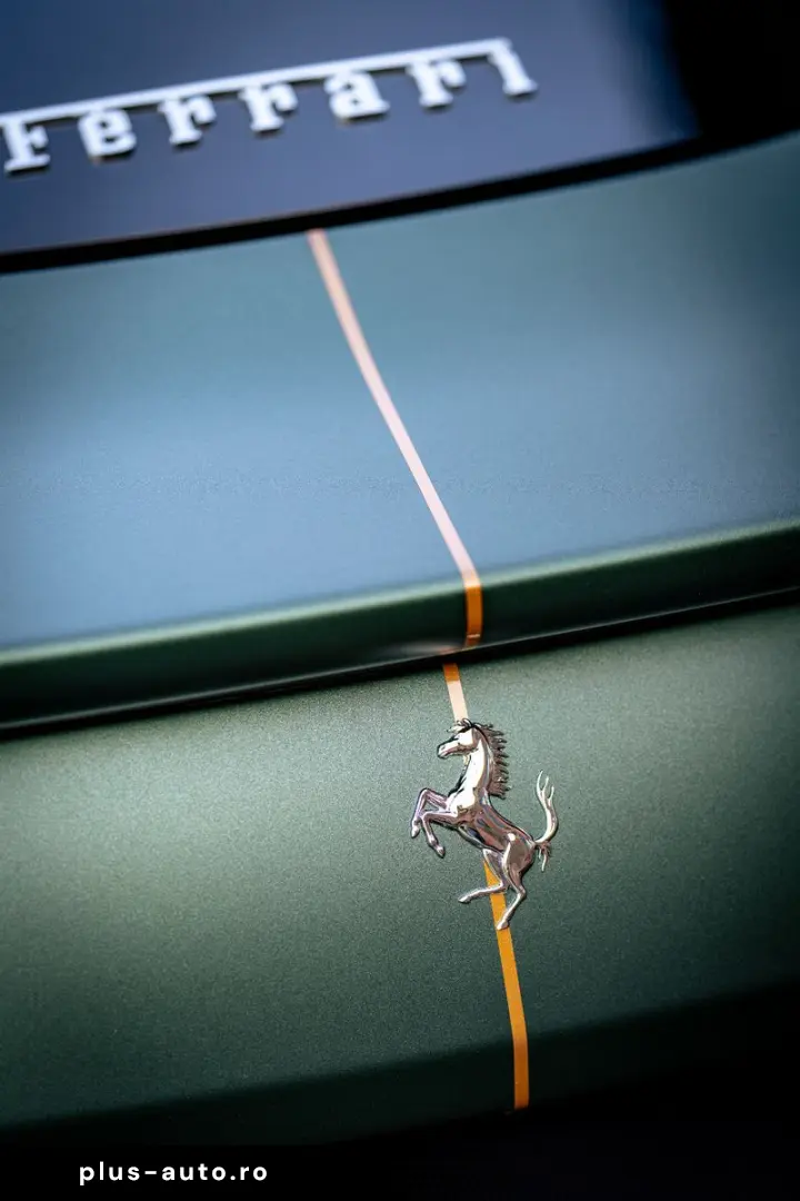 FERRARI Roma Garanti  Carbon-Paket  Exklusiv Mattgrün