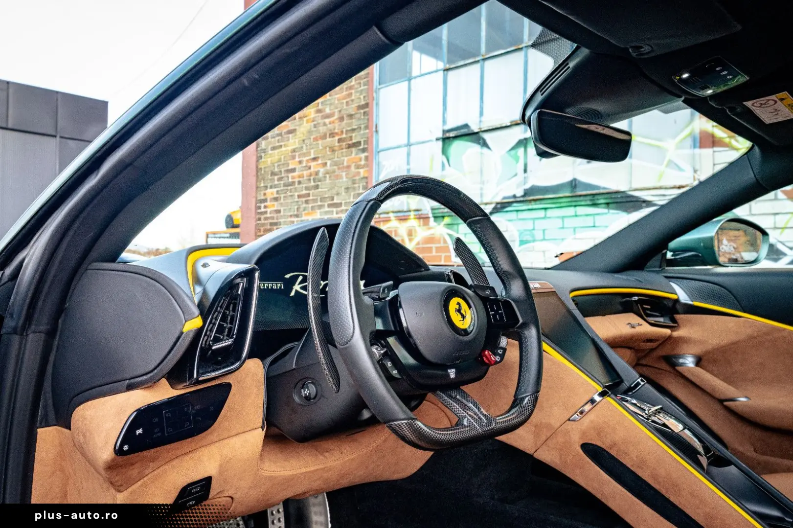 FERRARI Roma Garanti  Carbon-Paket  Exklusiv Mattgrün