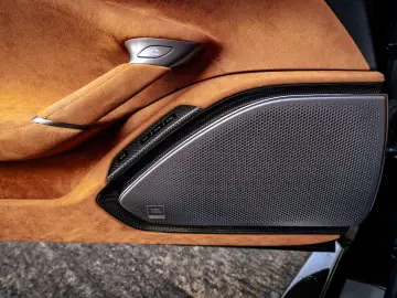 FERRARI Roma Garanti  Carbon-Paket  Exklusiv Mattgrün