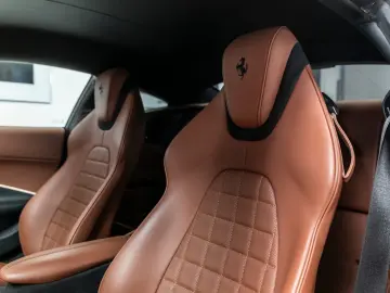 FERRARI Roma 3.9 T V8 DCT