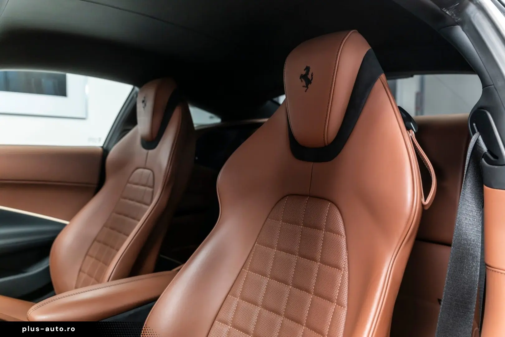 FERRARI Roma 3.9 T V8 DCT