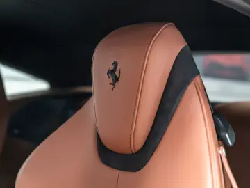 FERRARI Roma 3.9 T V8 DCT