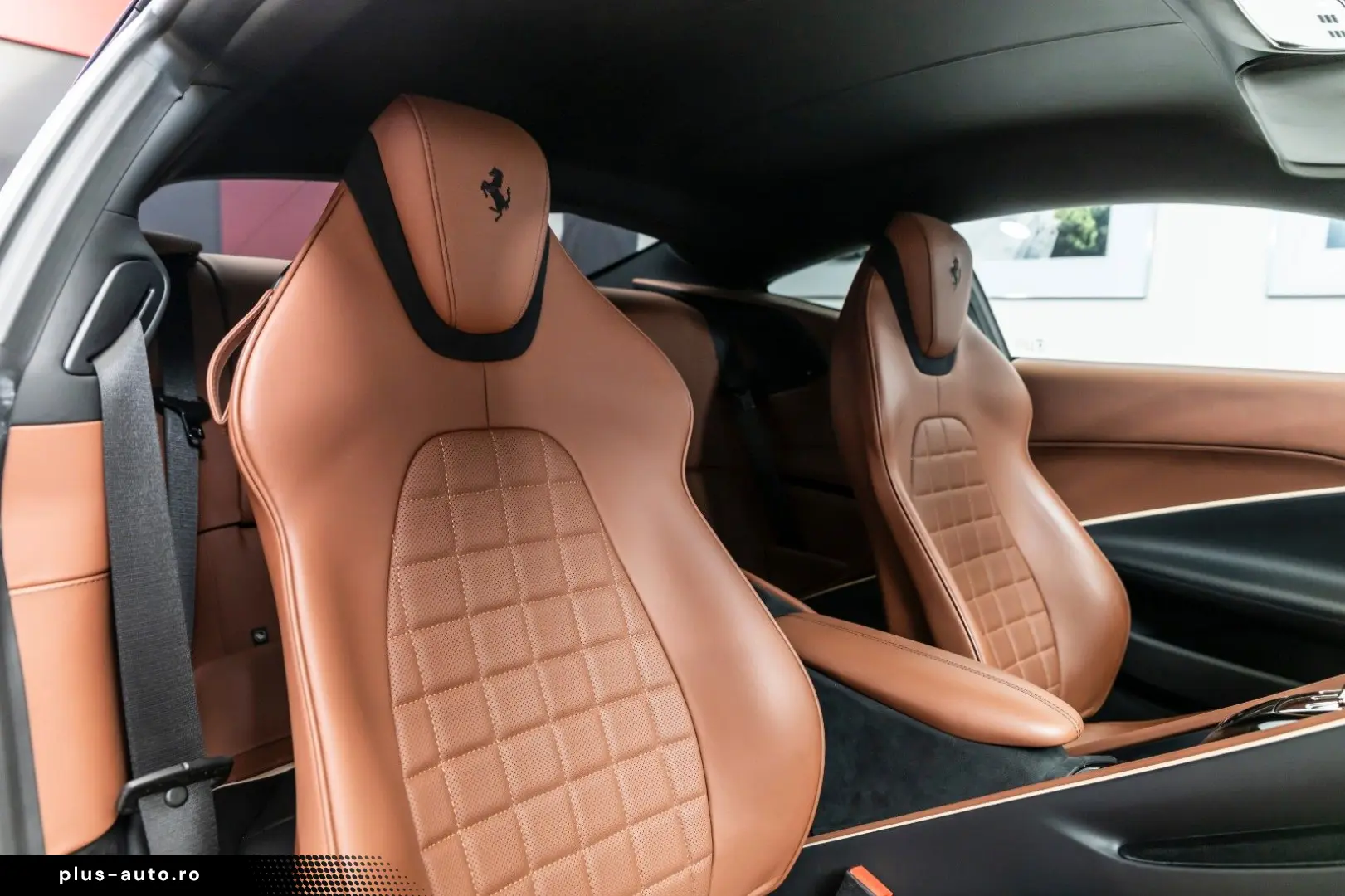 FERRARI Roma 3.9 T V8 DCT