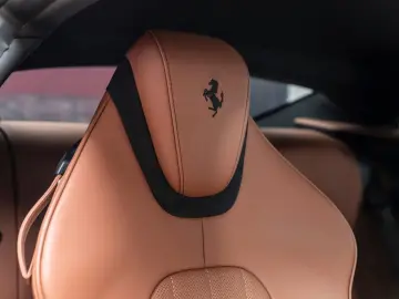 FERRARI Roma 3.9 T V8 DCT