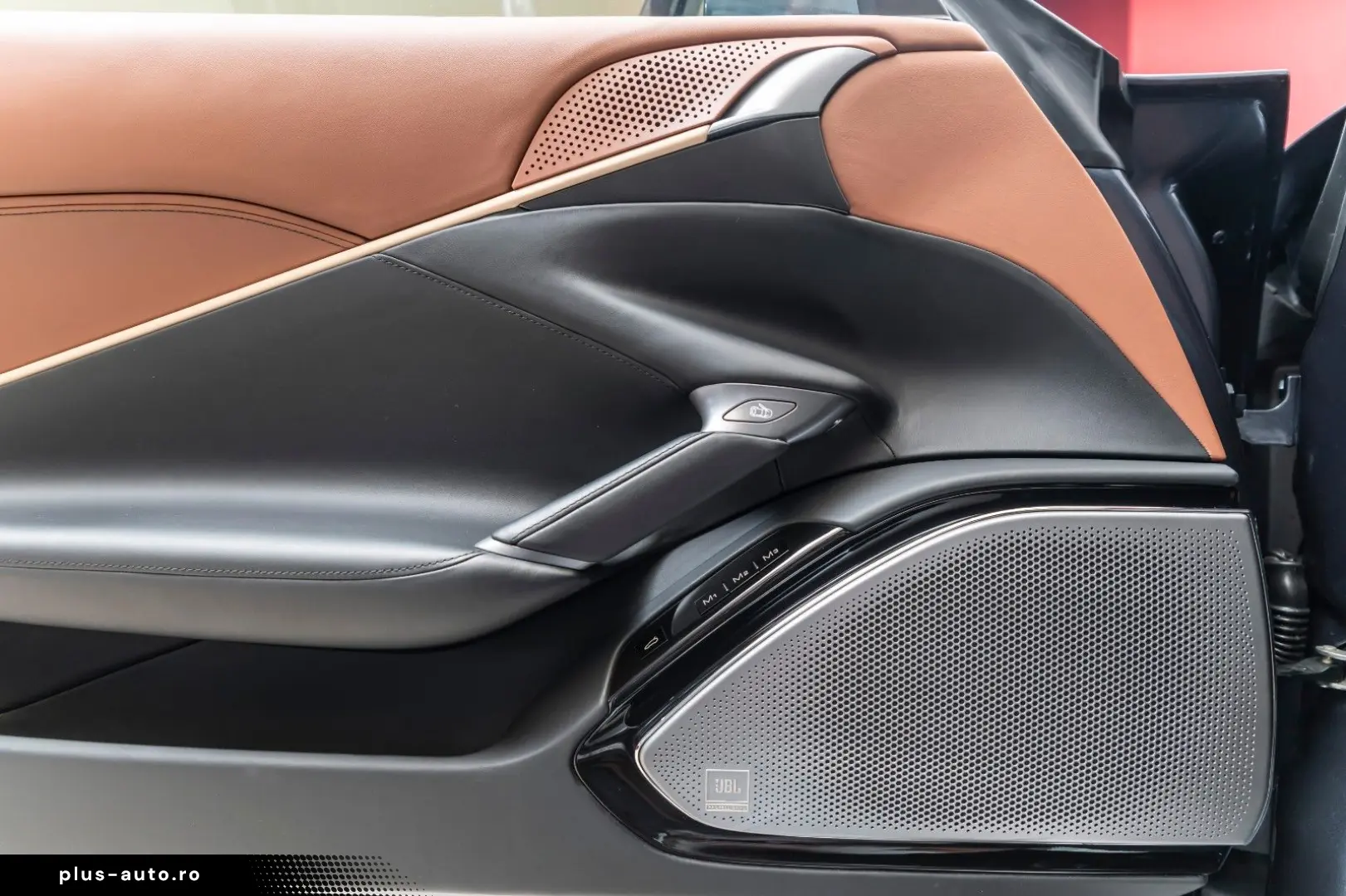 FERRARI Roma 3.9 T V8 DCT