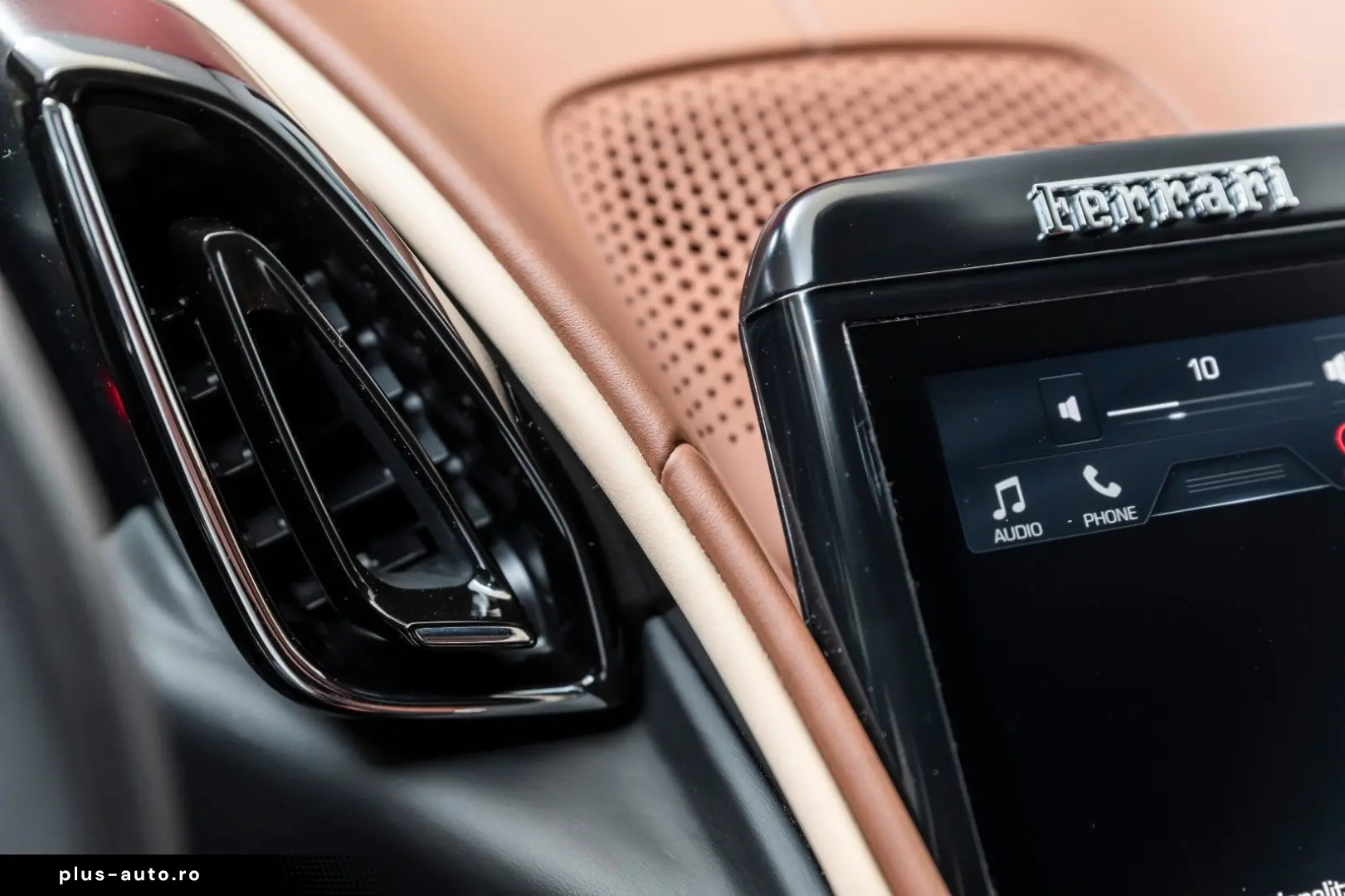 FERRARI Roma 3.9 T V8 DCT