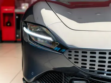 FERRARI Roma 3.9 T V8 DCT