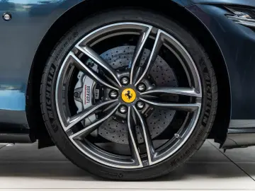 FERRARI Roma 3.9 T V8 DCT