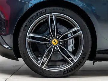 FERRARI Roma 3.9 T V8 DCT