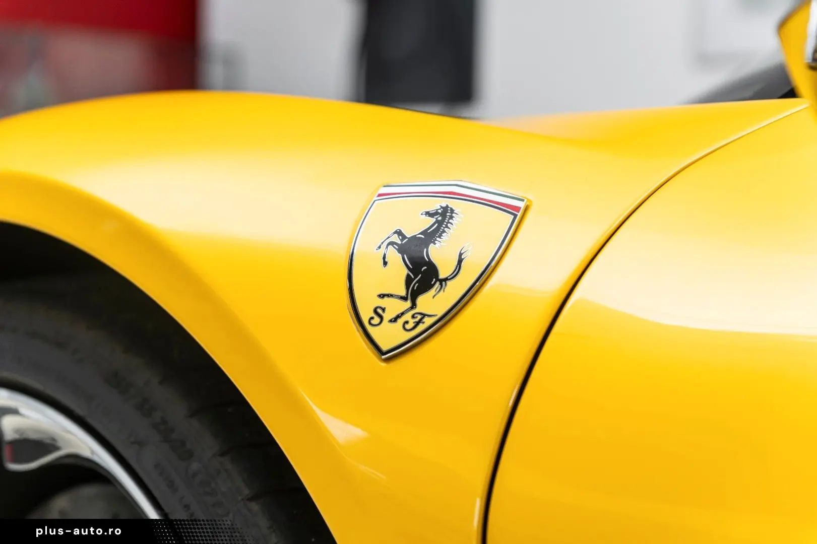 FERRARI SF90 Stradale