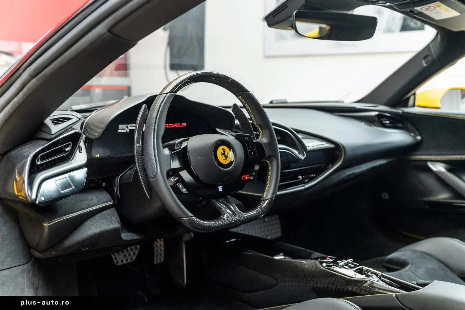 FERRARI SF90 Stradale