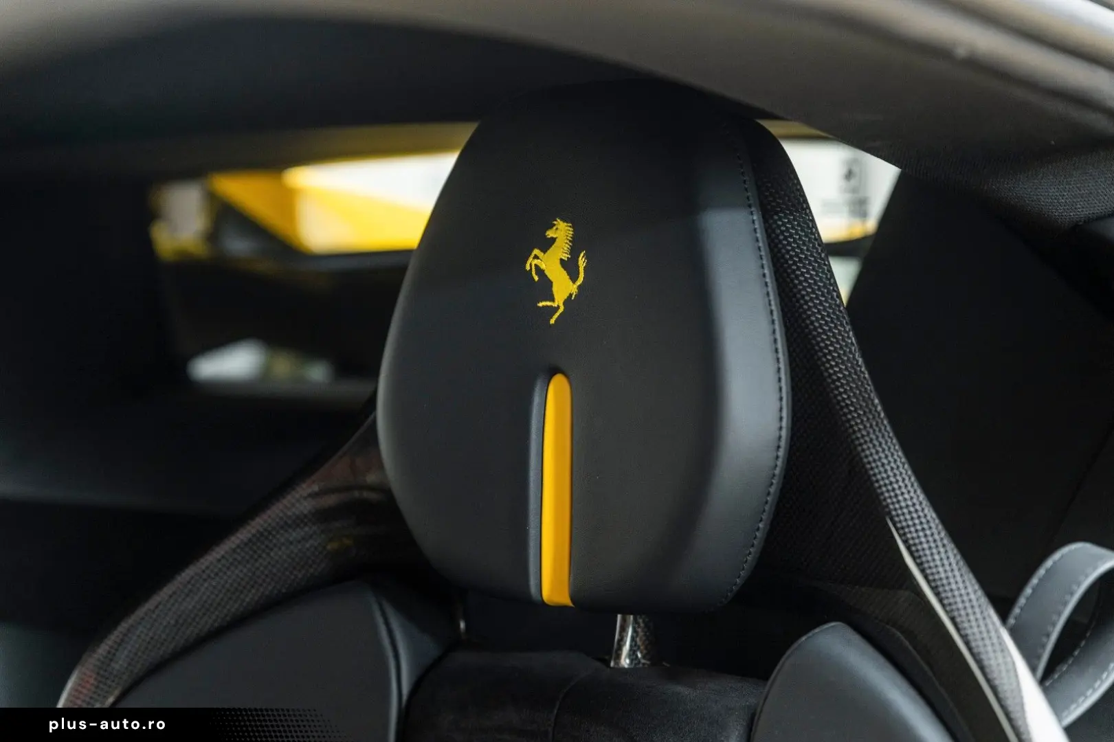 FERRARI SF90 Stradale