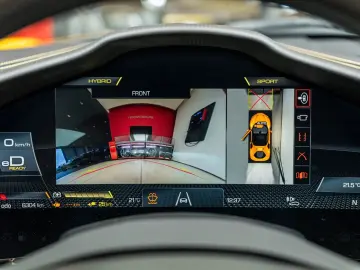 FERRARI SF90 Stradale