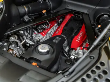 FERRARI SF90 Stradale