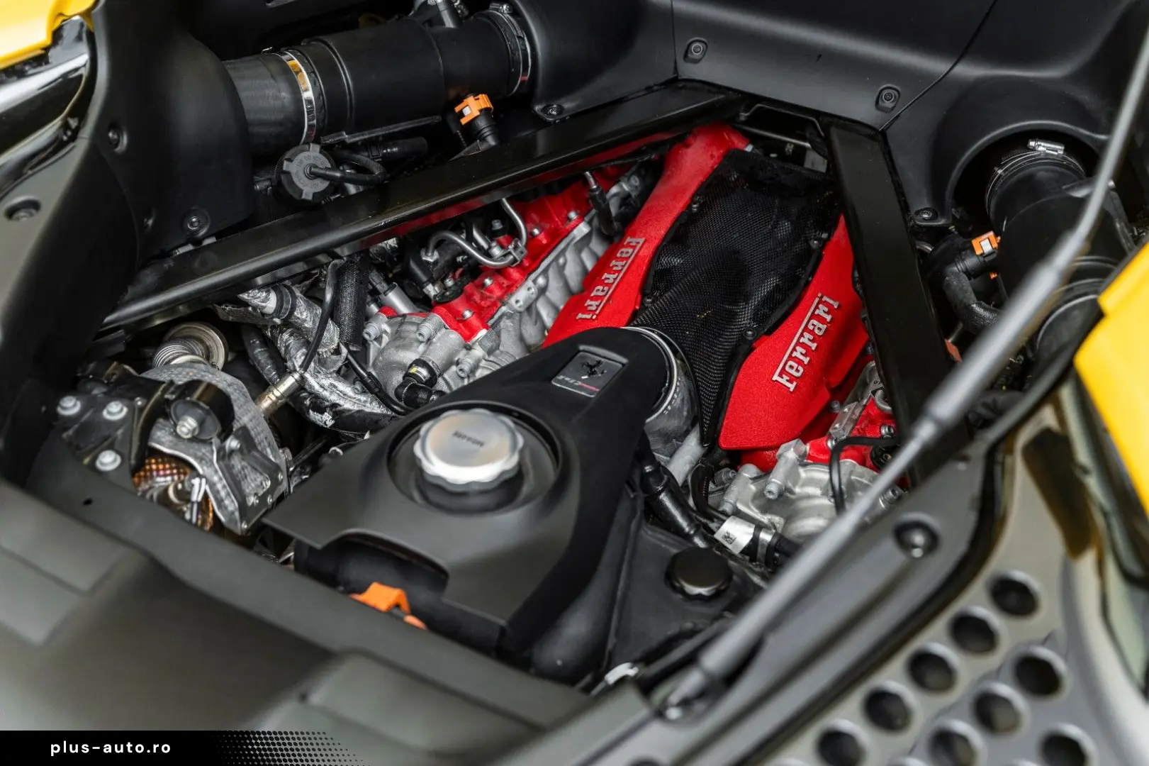 FERRARI SF90 Stradale