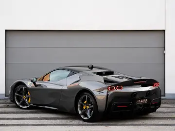 FERRARI SF90 FIORANO PACK   VOLL   CARBON