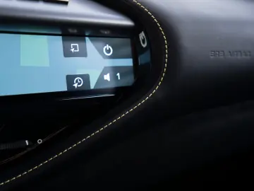 FERRARI SF90 FIORANO PACK   VOLL   CARBON