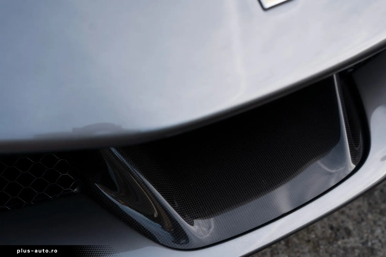 FERRARI SF90 FIORANO PACK   VOLL   CARBON