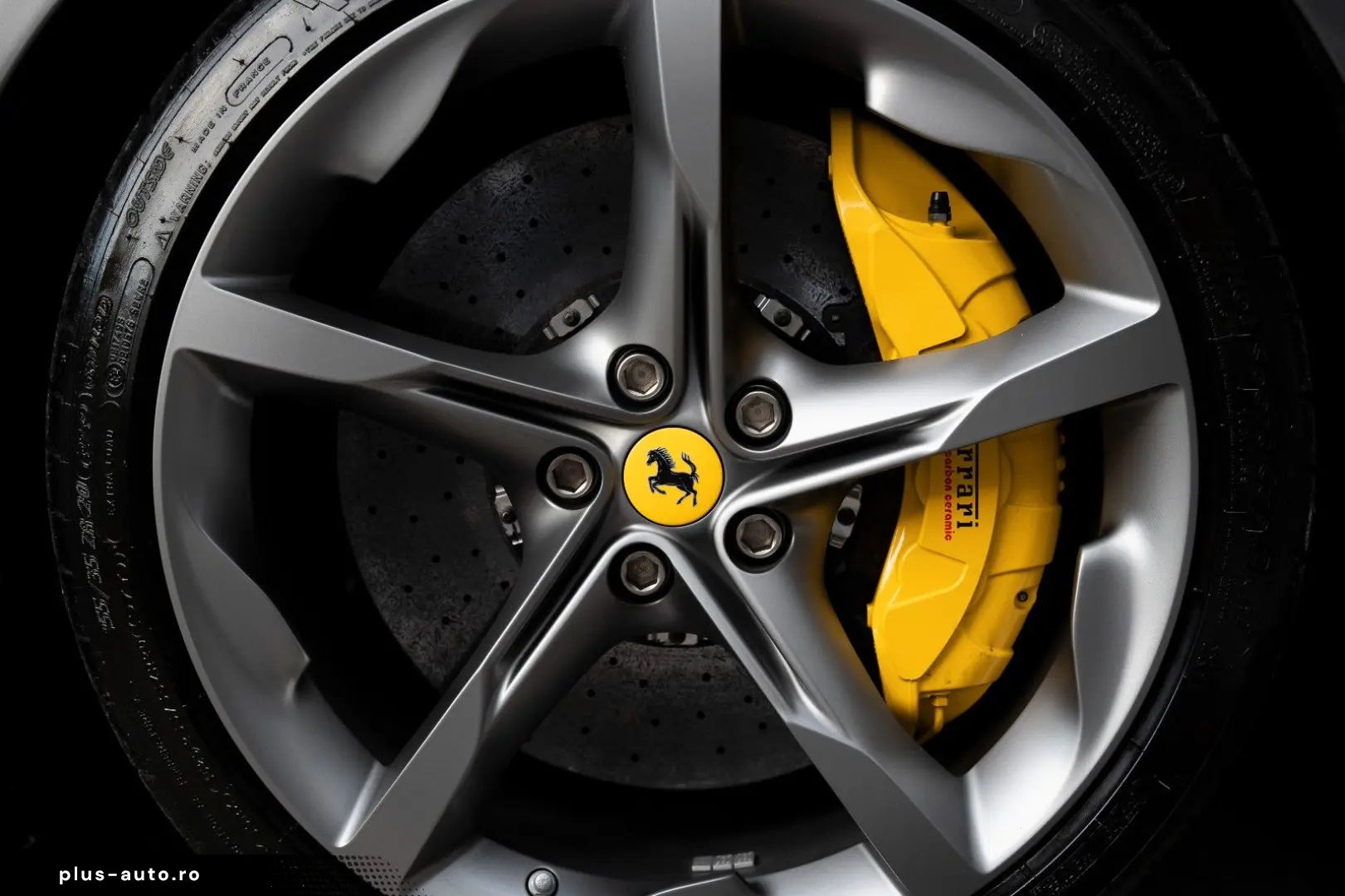 FERRARI SF90 FIORANO PACK   VOLL   CARBON