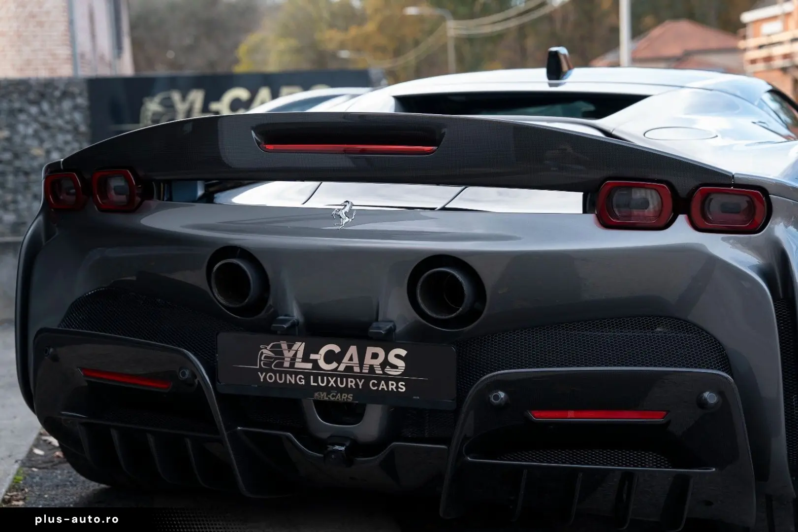 FERRARI SF90 FIORANO PACK   VOLL   CARBON