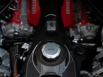 FERRARI SF90 FIORANO PACK   VOLL   CARBON