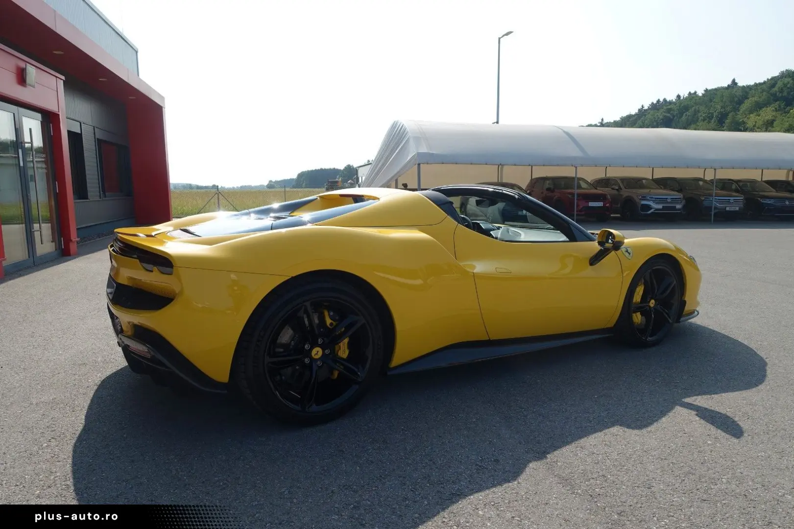 FERRARI 296 GTS Karbon Lift JBL Surround View Garantie