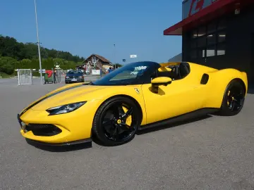 FERRARI 296 GTS Karbon Lift JBL Surround View Garantie