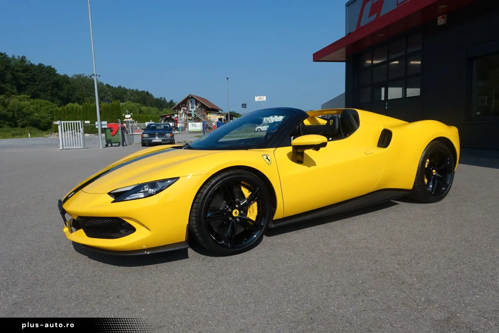 FERRARI 296 GTS Karbon Lift JBL Surround View Garantie