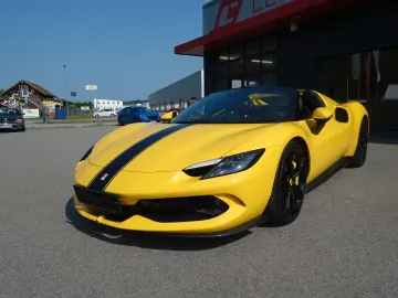 FERRARI 296 GTS Karbon Lift JBL Surround View Garantie