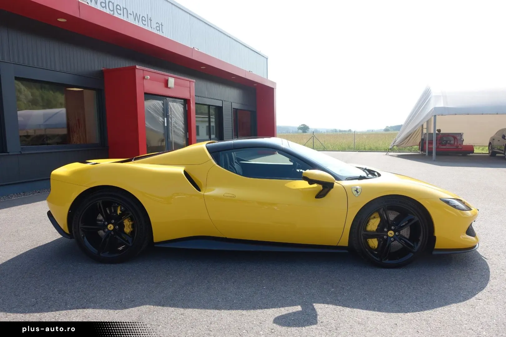 FERRARI 296 GTS Karbon Lift JBL Surround View Garantie