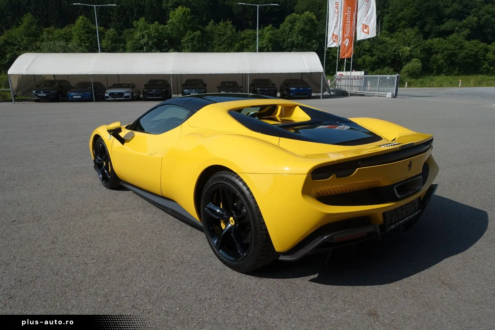 FERRARI 296 GTS Karbon Lift JBL Surround View Garantie