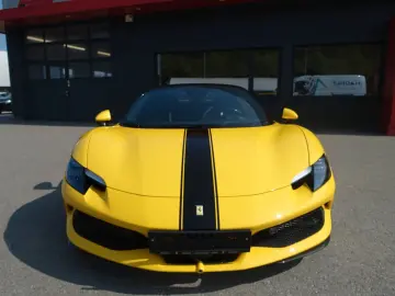 FERRARI 296 GTS Karbon Lift JBL Surround View Garantie