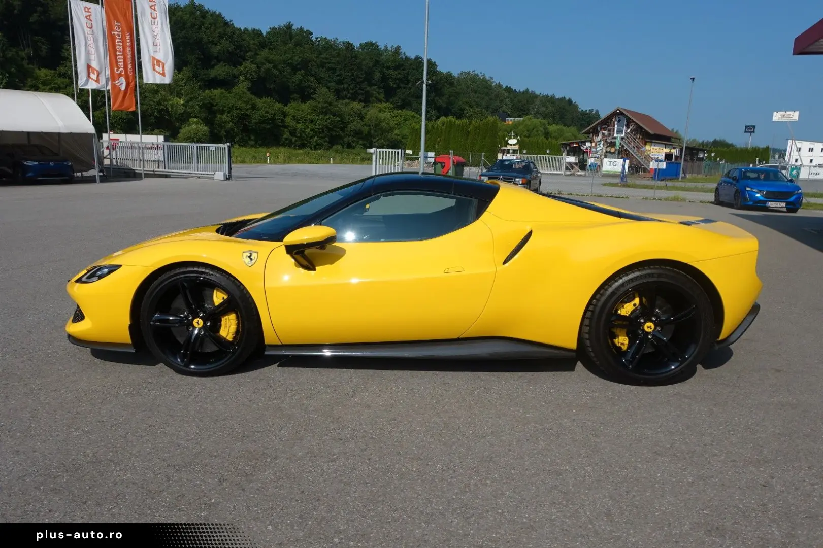 FERRARI 296 GTS Karbon Lift JBL Surround View Garantie