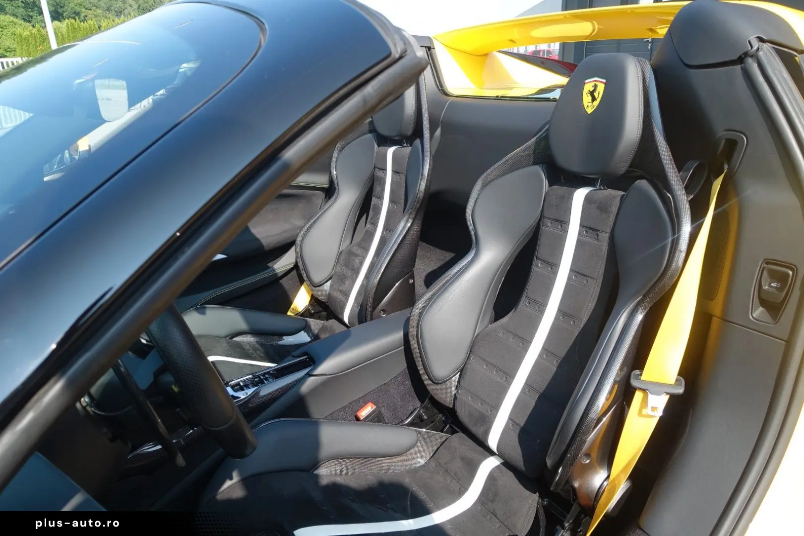 FERRARI 296 GTS Karbon Lift JBL Surround View Garantie