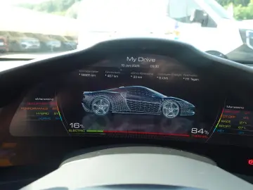 FERRARI 296 GTS Karbon Lift JBL Surround View Garantie