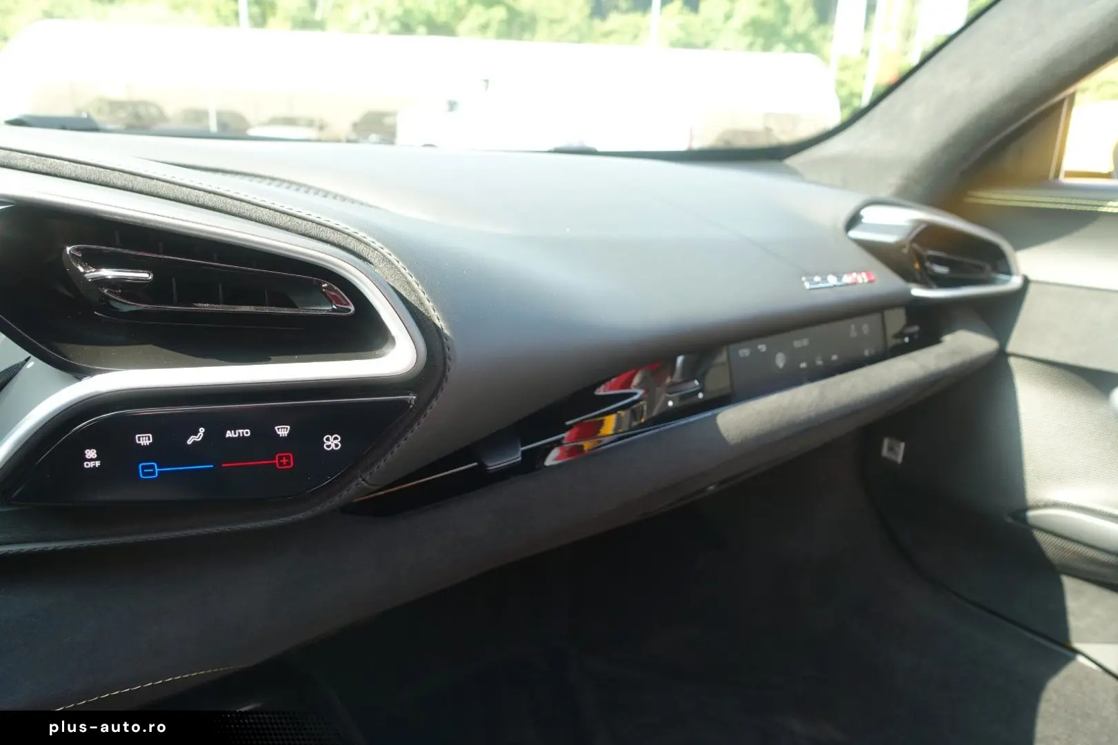 FERRARI 296 GTS Karbon Lift JBL Surround View Garantie