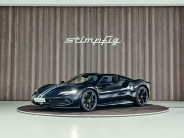 FERRARI 296 GTS  Lift  Blu Pozzi  einlackierte Streifen