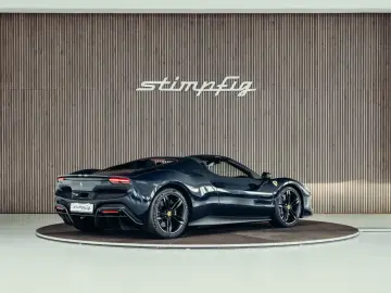 FERRARI 296 GTS  Lift  Blu Pozzi  einlackierte Streifen