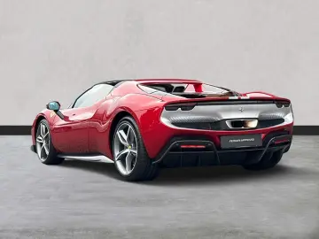 FERRARI 296 GTS 140.000€ an Optionals