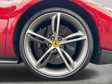 FERRARI 296 GTS 140.000€ an Optionals