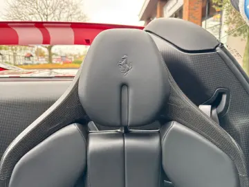 FERRARI 296 GTS 140.000€ an Optionals