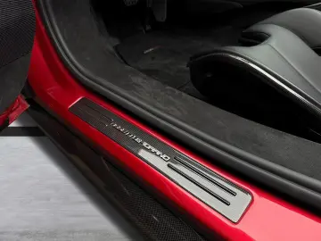 FERRARI 296 GTS 140.000€ an Optionals