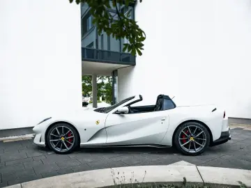 FERRARI 812 GTS  SUSP.-LIFTER  TITAN-EXHAUST  SURROUND V