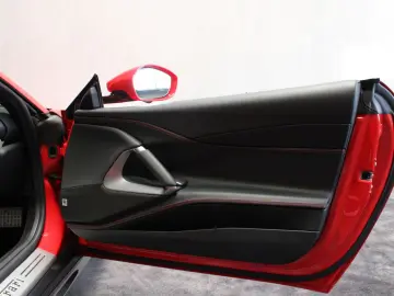 FERRARI 812 GTS  LIFT CARBON ROSSO CORSA 360CA PASSENGER