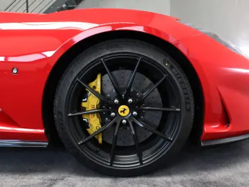 FERRARI 812 GTS  LIFT CARBON ROSSO CORSA 360CA PASSENGER