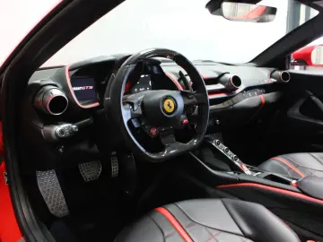 FERRARI 812 GTS  LIFT CARBON ROSSO CORSA 360CA PASSENGER