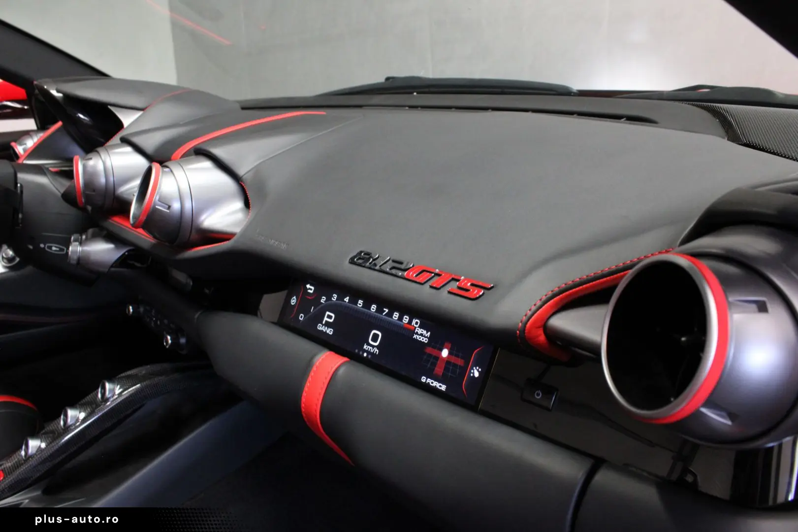 FERRARI 812 GTS  LIFT CARBON ROSSO CORSA 360CA PASSENGER