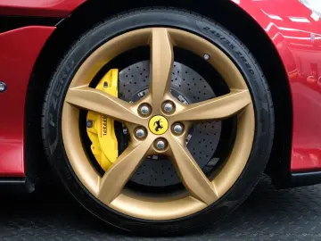 FERRARI Portofino VIEL CARBON LIFT BELÜFTUNG JBL DAYTONA